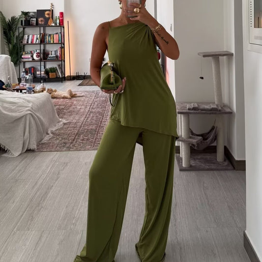 Ensemble femme plissé asymétrique avec pantalon large élégant
